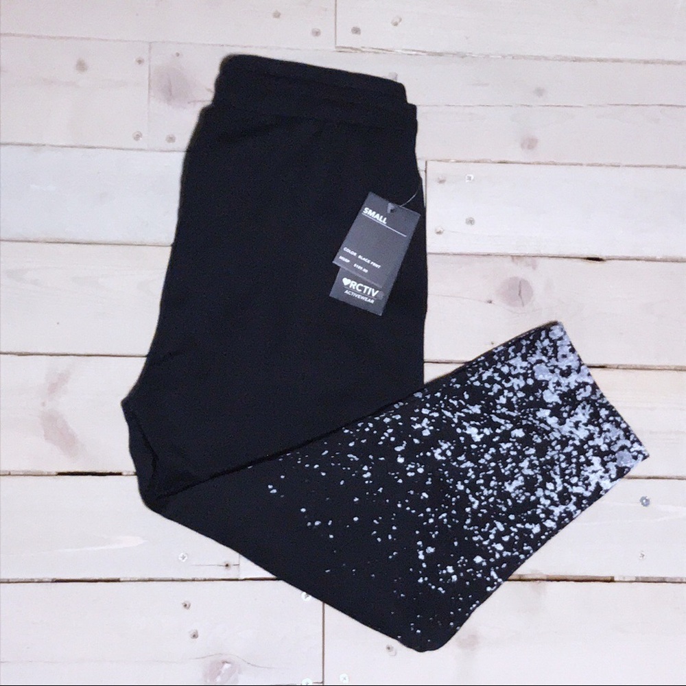 NWT RCTIV8 Cropped Drawstring Sweat Pant!